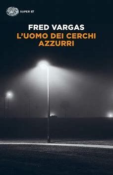 L'UOMO DEI CERCHI AZZURRI.